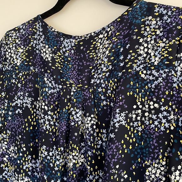 NWT Dalia - Ditsy Floral Dress - size US 6 - Picture 10 of 12